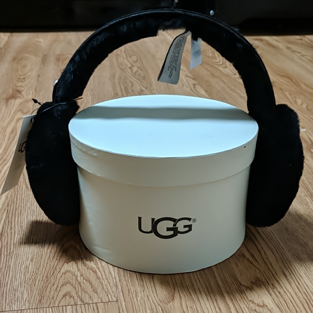 Ugg ear muffs